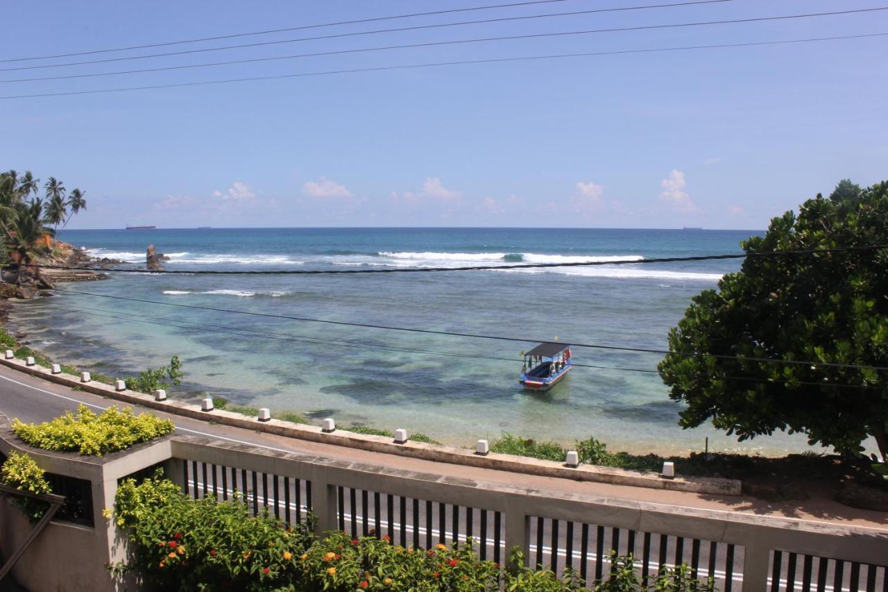 Sanmira Renaissance Hotel Unawatuna Exterior foto